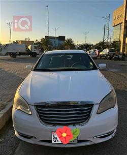 Chrysler 200